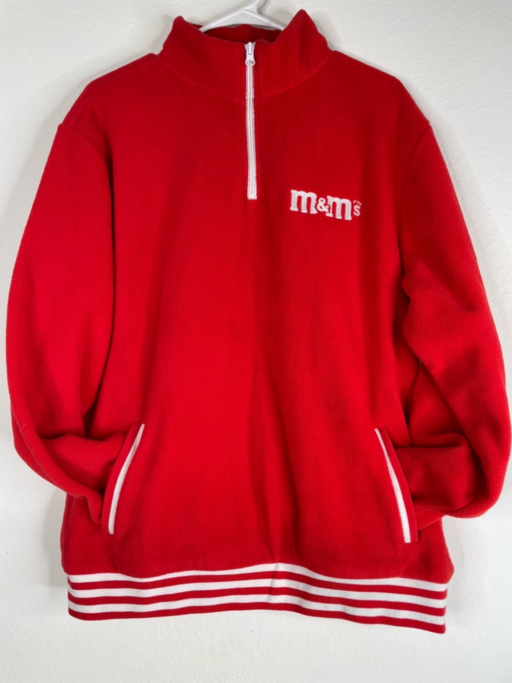 M&M’s World Red Fleece Quarter Zip Pullover Sweatshirt Striped Cuffs Large - Picture 7 of 8